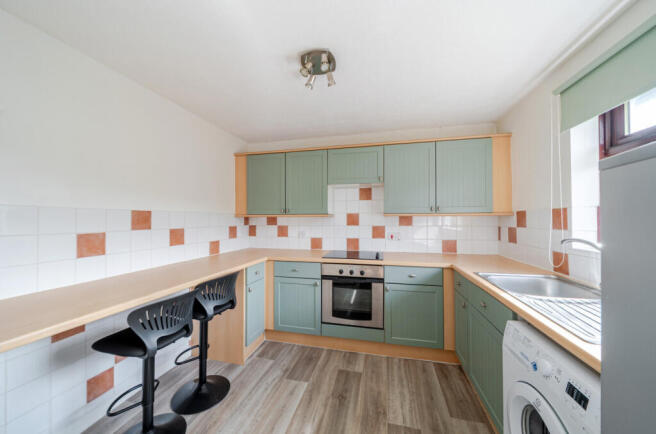 2 bed Flat for sale Image 5