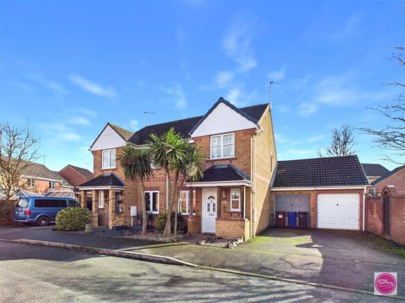 Moncreiff Drive Stretton, Burton-On-Trent, DE13 0R