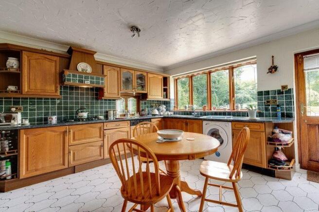 Kitchen & ...