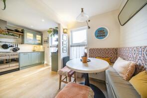 Flat C, 119, Putney Bridge Road, London SW15 2PA