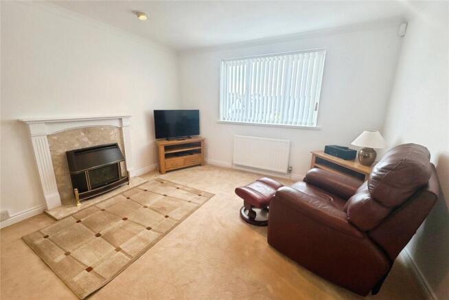 Primrose Close, Camborne, Cornwall, TR14 photo 4