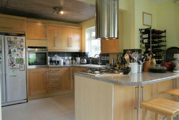Kitchen/Breakfast Ro