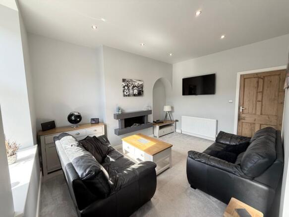 2 bed Terraced for sale Image 6