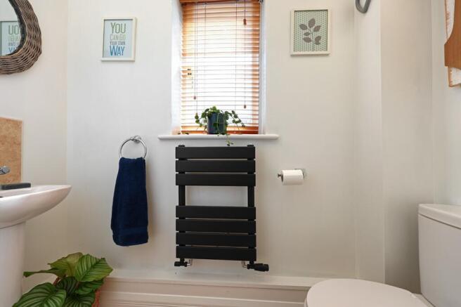 3 bed Semi-Detached for sale Image 9