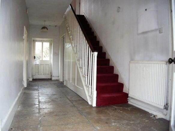 Entrance hall ...