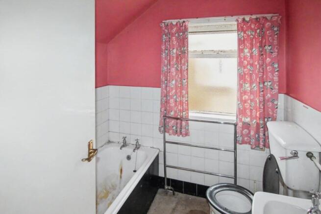3 bed Detached for sale Image 3