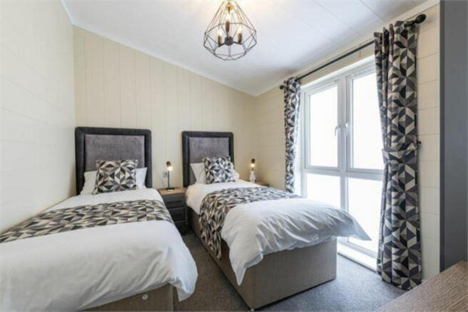 2 bed Chalet for sale Image 8