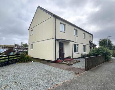 18 Stormyhill Road, Portree, Isle of Skye, IV51 9DT