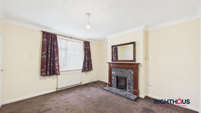 3 bed Semi-Detached to rent Image 6