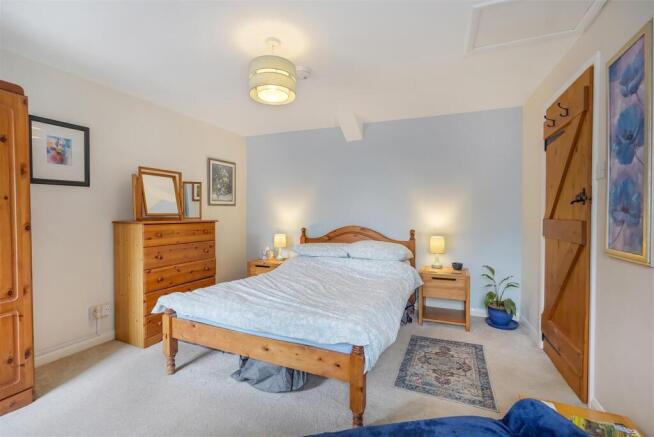 2 bed Terraced for sale Image 9