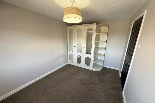 3 bed House to rent Image 11