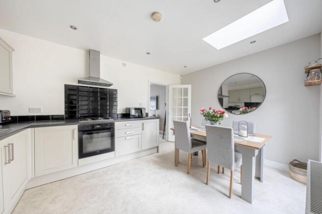 3 bed Terraced for sale Image 5