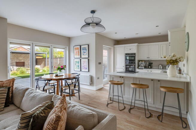 2, Ash Close, Lower Peover photo 4