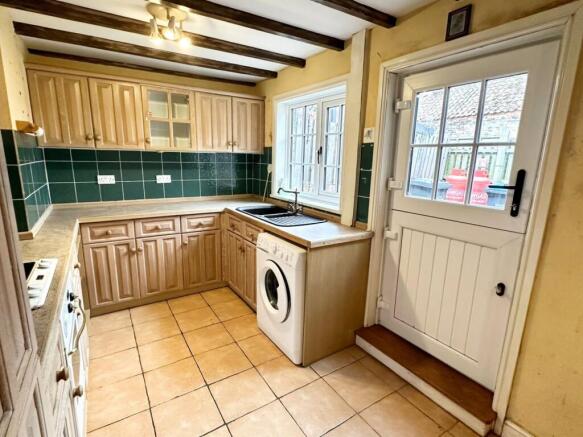 2 bed Terraced for sale Image 6