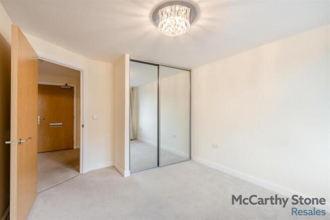 1 bed Apartment for sale Image 8