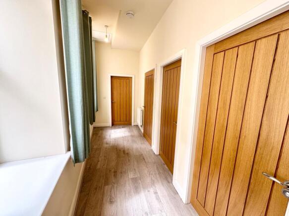 1 bed Apartment to rent Image 10