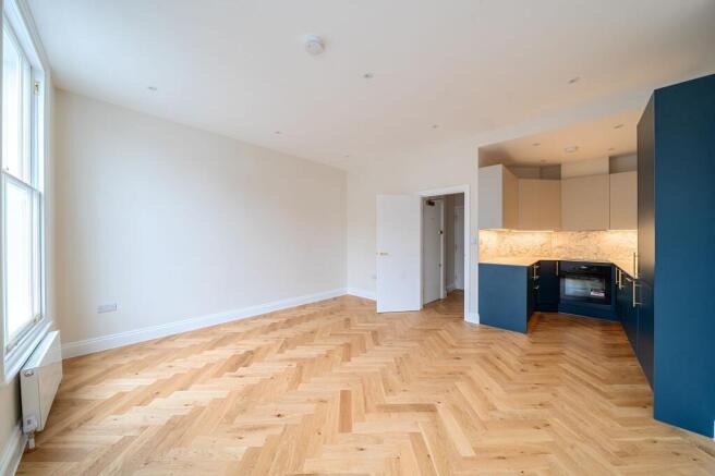 Kitchen / reception