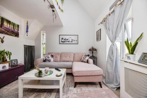 Colburn Crescent, GUILDFORD, Surrey, GU4
