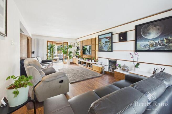 3 bed Detached for sale Image 12