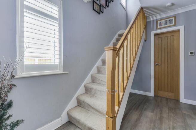 3 bed Semi-Detached for sale Image 9