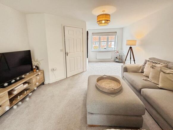 3 bed House to rent Image 5