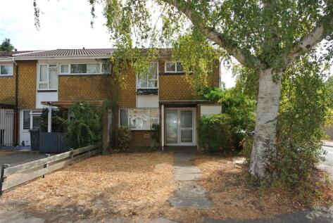 Elmbank Avenue, Englefield Green