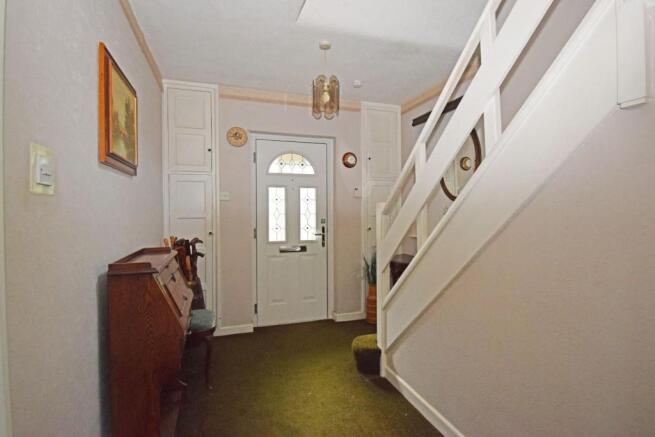 2 Rashwood Hill Cottage, hall 2.jpg