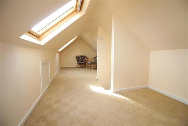 LOFT ROOM