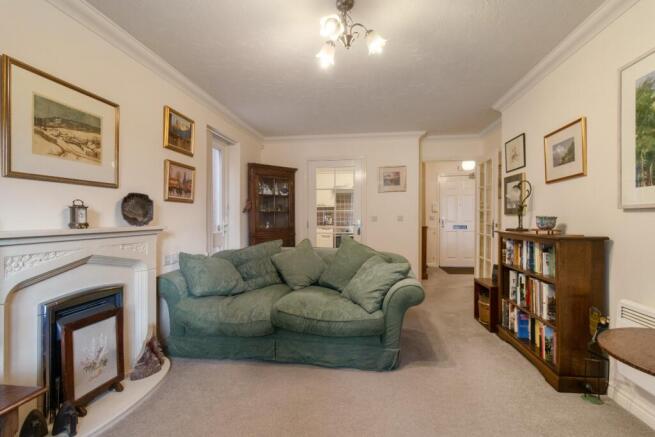 Elgar Lodge, Howsell Road, Malvern, Worcestershire, WR14 1US photo 4