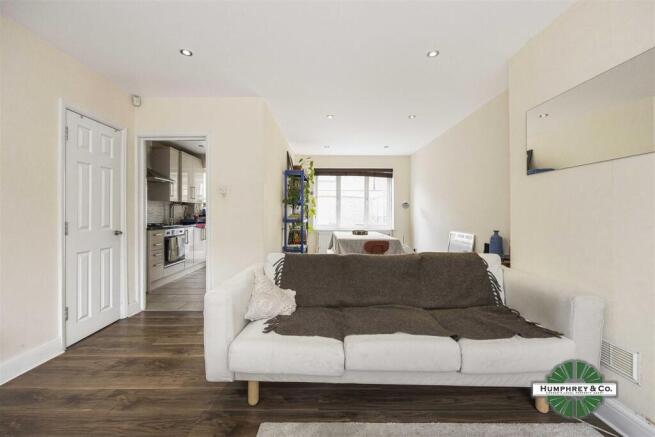 132 Lower Clapton Road -005.jpg