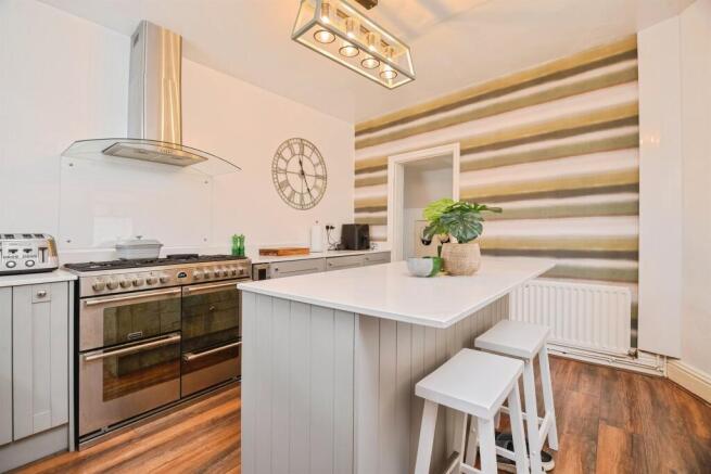 3 bed Terraced for sale Image 7