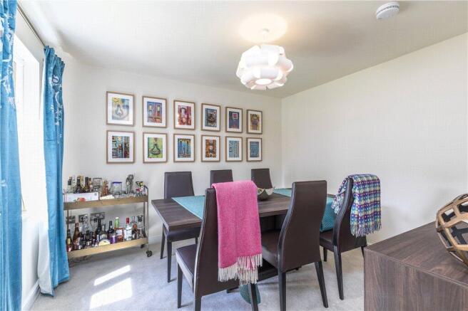 4 bed Detached for sale Image 9