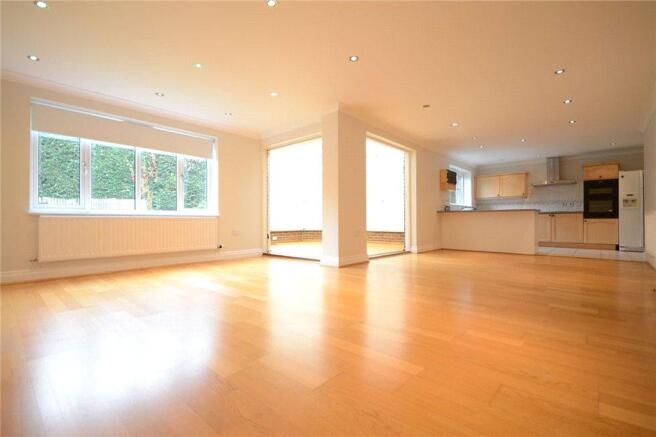 Living/Kitchen