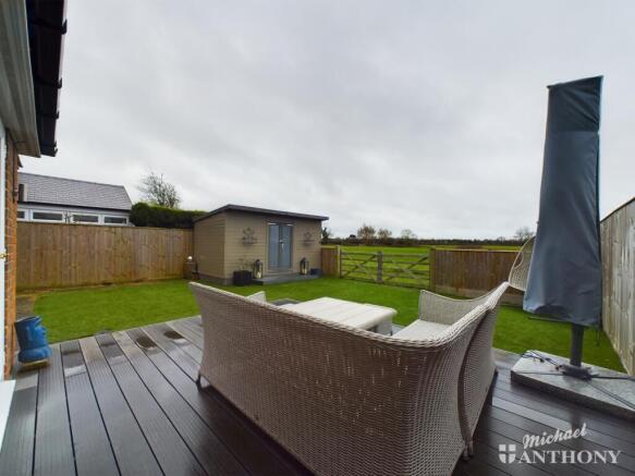 Castlefields, Stoke Mandeville photo 4