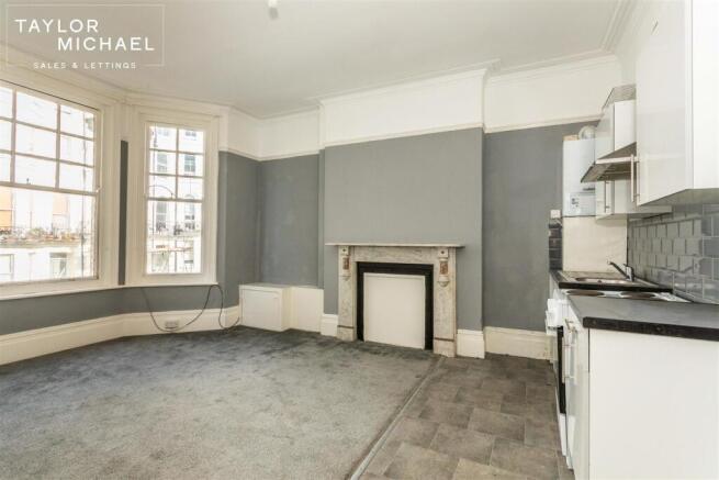 Living Room / Kitchen