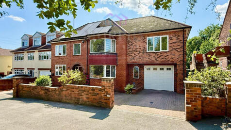 Park Villas Drive, Pontefract, West Yorkshire