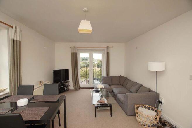 Lounge/Kitchen