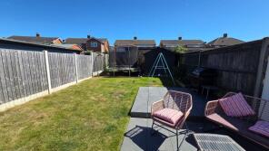 17, Lonsdale Crescent, Dartford DA2 6LQ