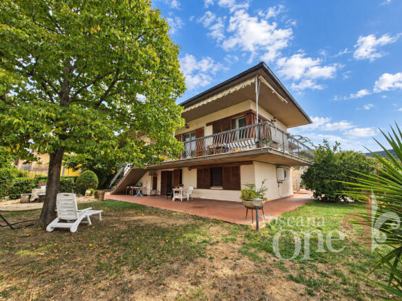 villa dani - villa p