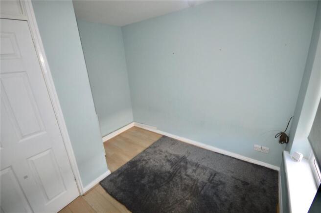 2 bed Flat to rent Image 6