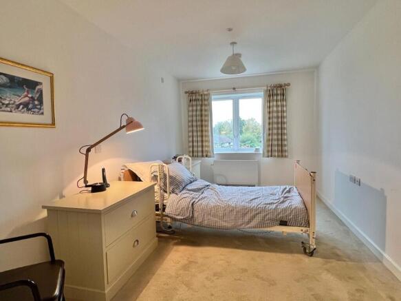 2 bed Apartment for sale Image 10