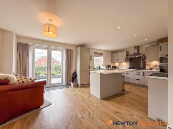 Living/Dining Kitchen 1