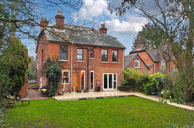 2-696e233e6a107-1...