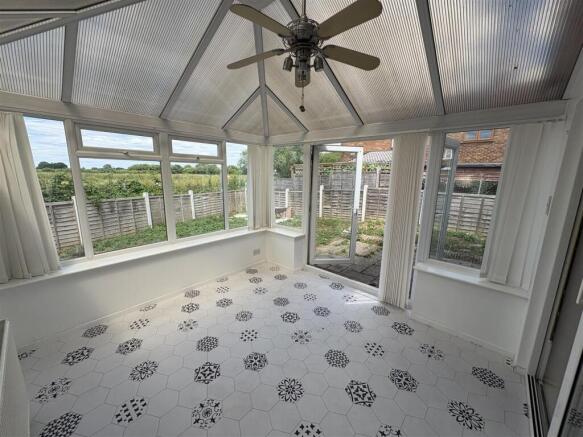 2 bed Semi-Detached for sale Image 8