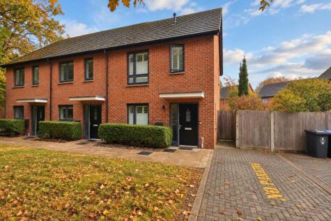 Hoad Crescent, Woking, Surrey, GU22