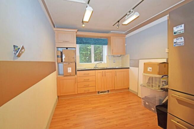 3 Impney Way, utility.jpg