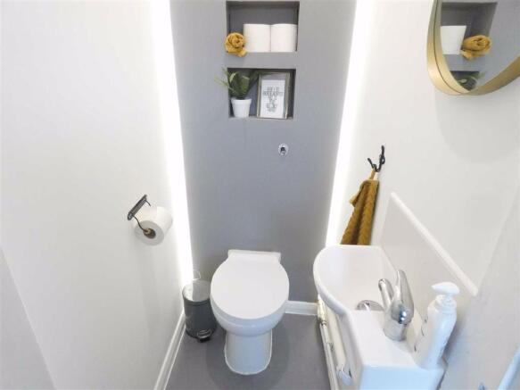 FEATURE CLOAKROOM