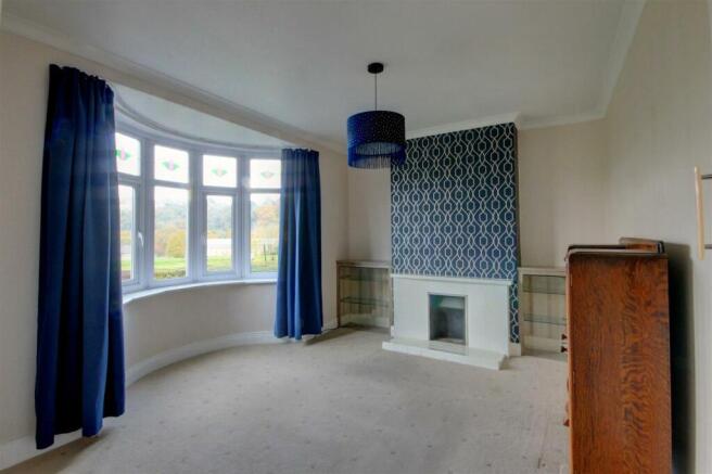 .front lounge...jpg