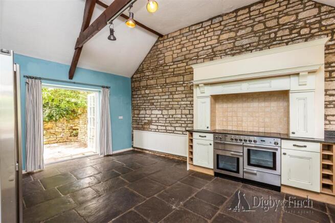 4 Manor Farm, Apethorpe, PE8 5DP-25.jpg