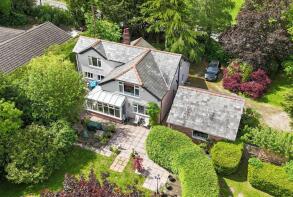 Hawkstone, Warrington Road, Mickle Trafford, Chester CH2 4EB